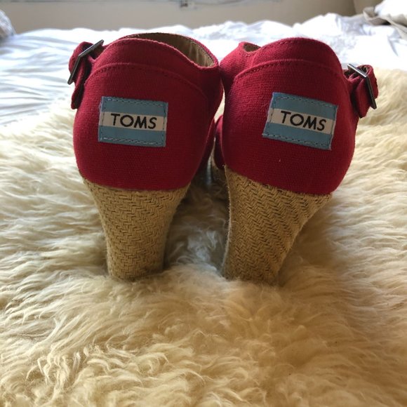 Tom's Red Wedges - Picture 3 of 4